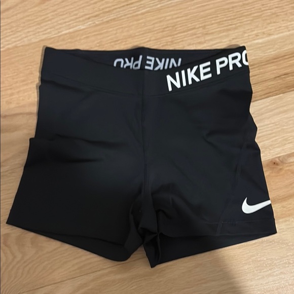 Nike Pro Black Shorts - Picture 1 of 5